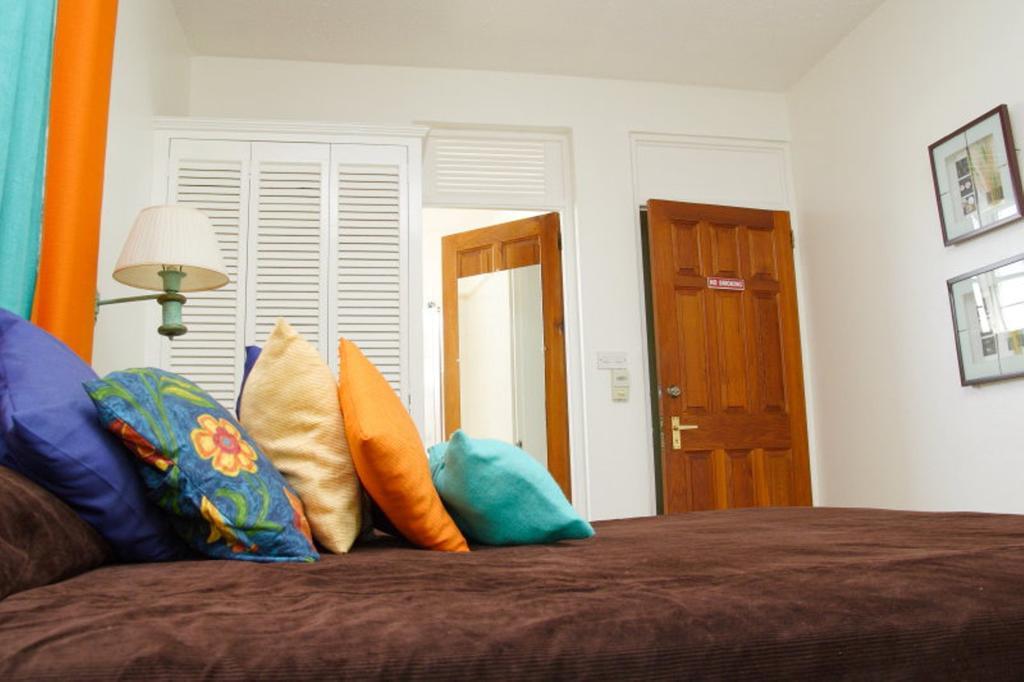 Castle Comfort Lodge Roseau Ngoại thất bức ảnh