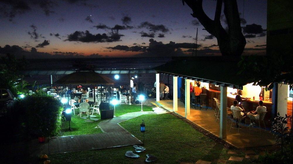 Castle Comfort Lodge Roseau Ngoại thất bức ảnh